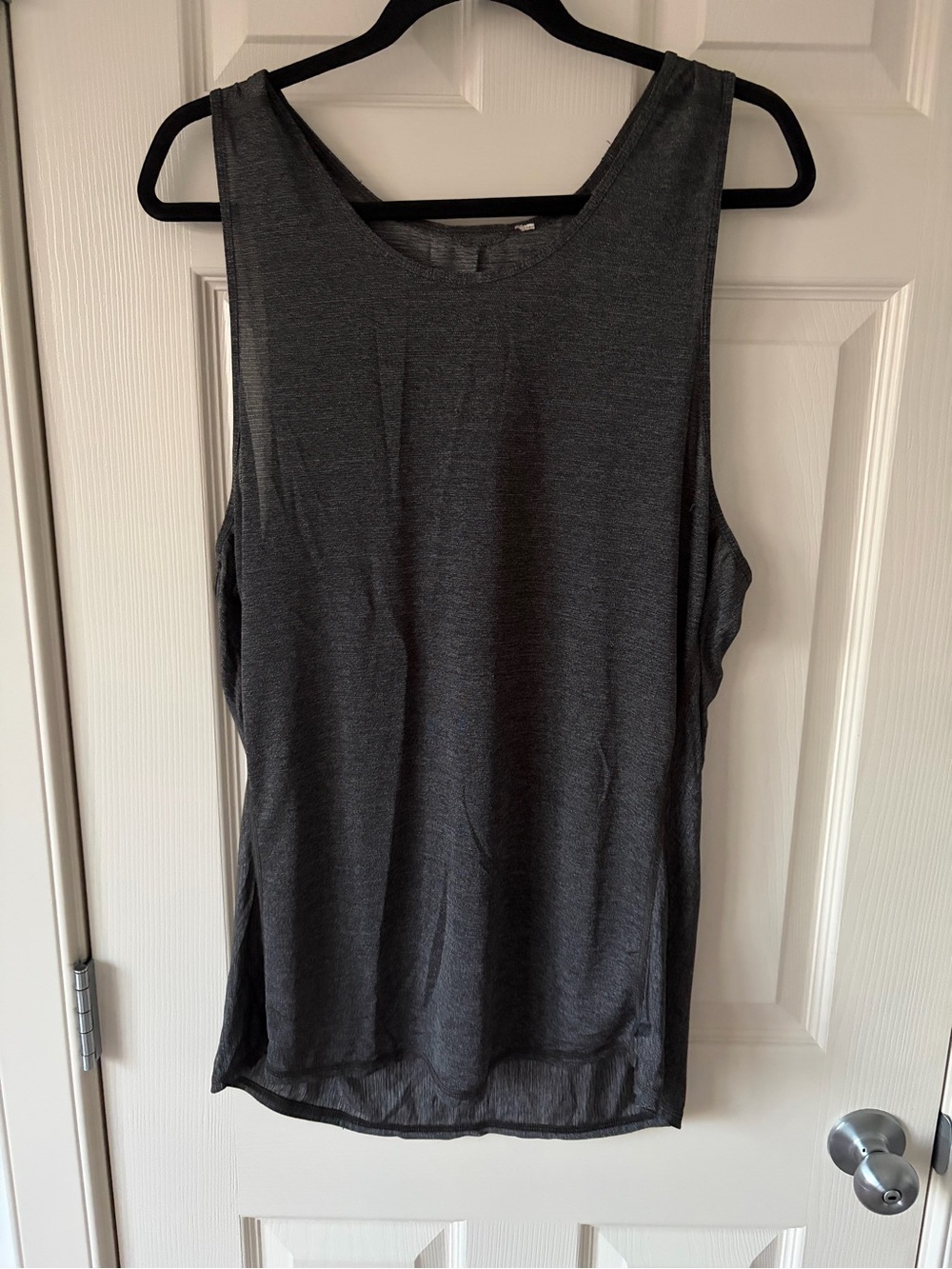 🐢 LULULEMON - L/XL Fitting Tank Top - Grey